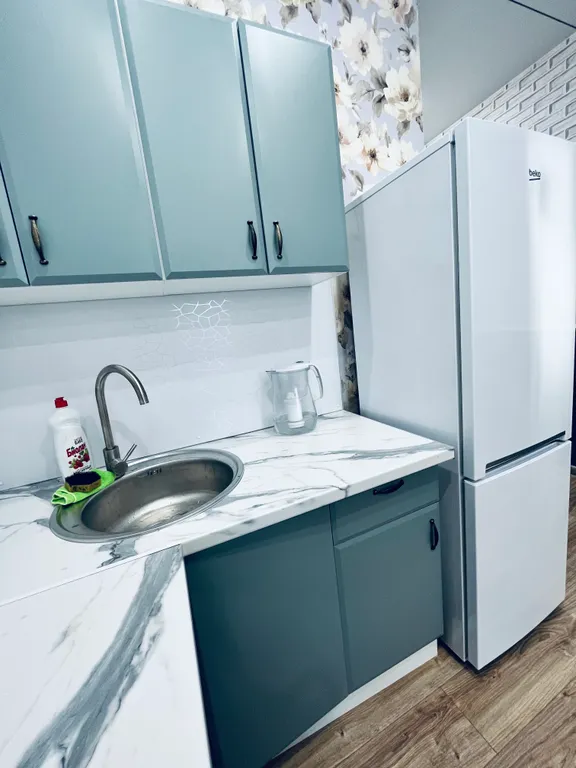 Студия в доме бизнесс-класса, южный, есть платная парковка, фонтан