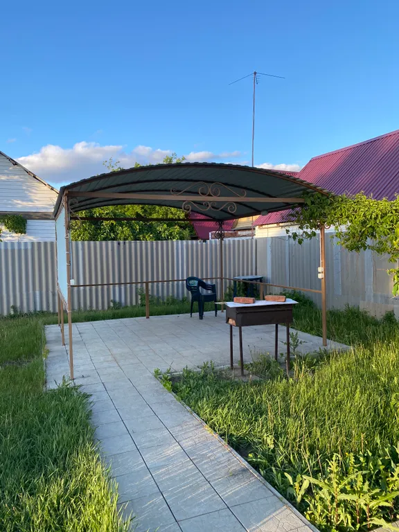 Домик у озера