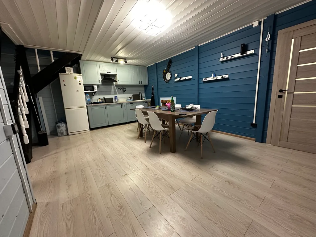 Коттедж с видом на Горьковское море