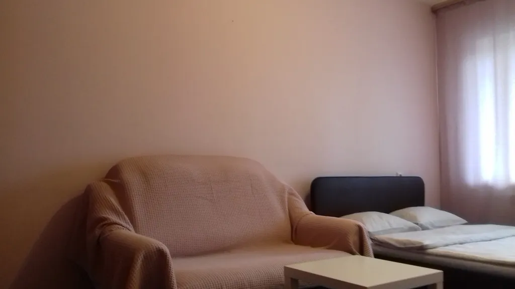 Современная однокомнатная в новостройке у проспекта Ленина