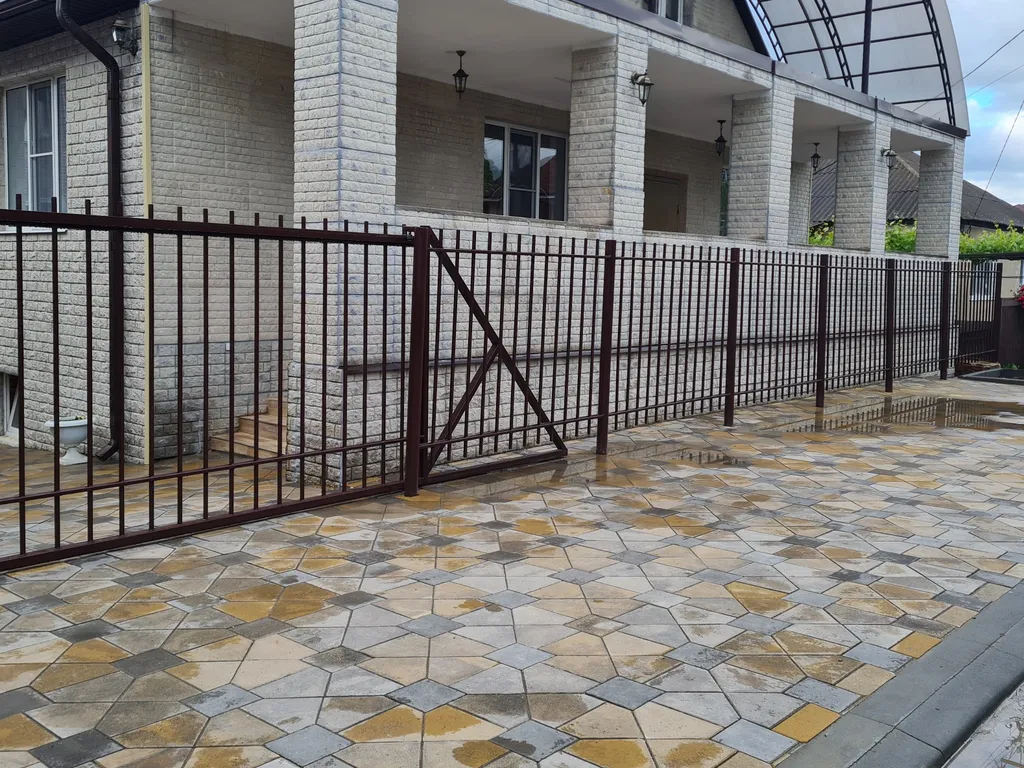 Дом у моря с автостоянкой