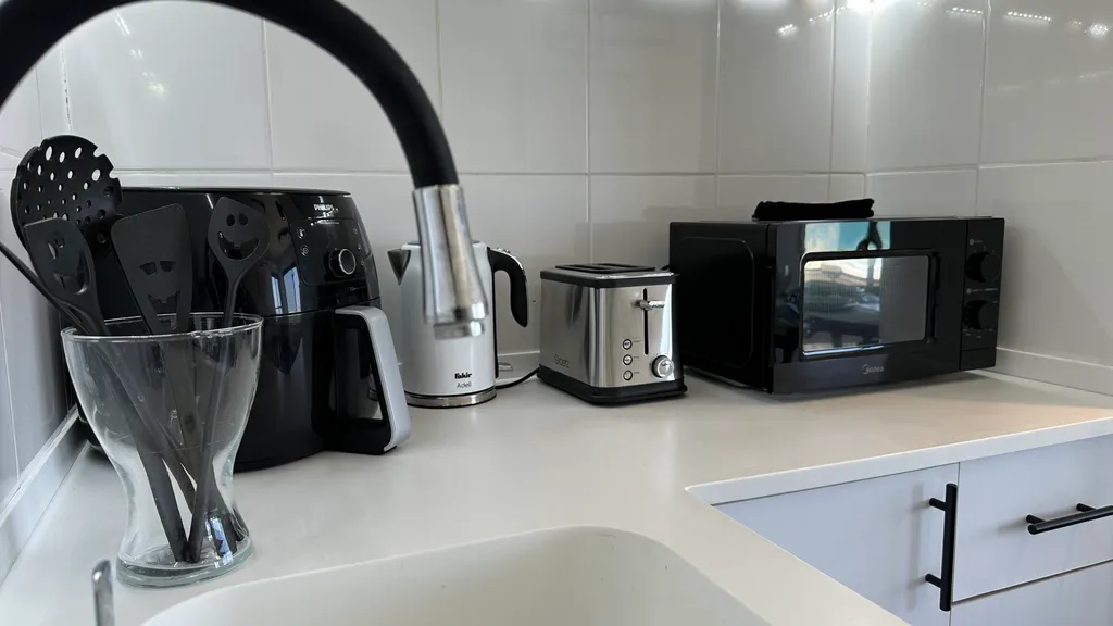 GW945 квартира с балконом с видом на море (Gugel Waves Nahariya)