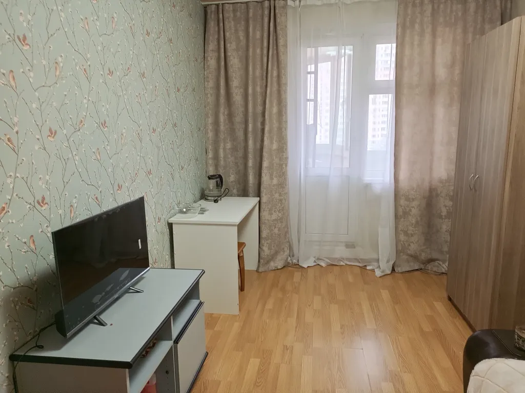 Комната с Балконом