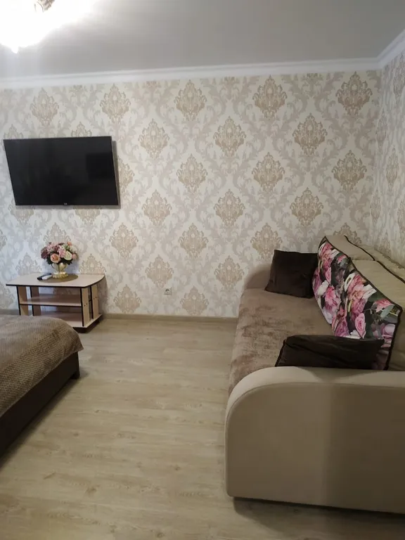 Уютная 1-комнатная квартира в центре города — аренда посуточно в Ставрополь