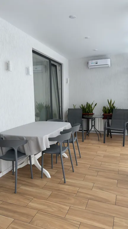 Уютный дом в черте города