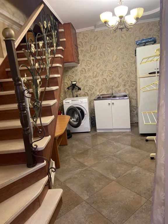 Коттедж 4-комнатный Дом — Ялта