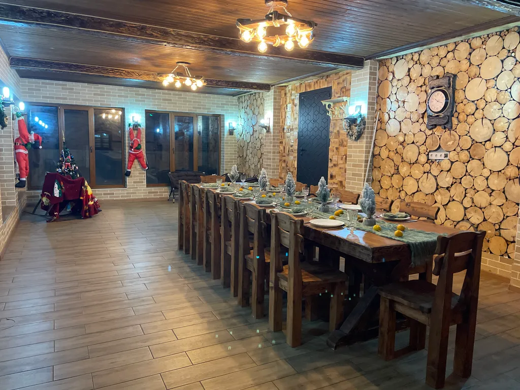 Уютный дом с большой и теплой террасой