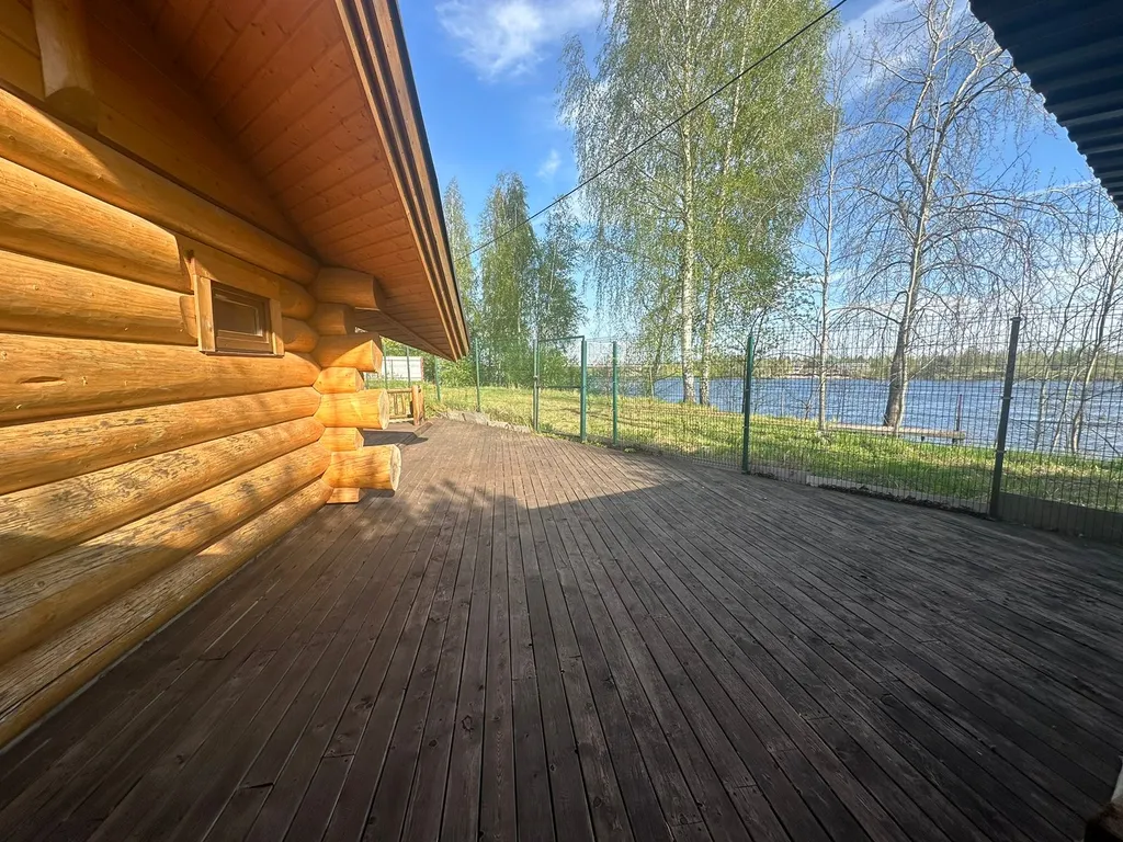 Дом с баней на Неве