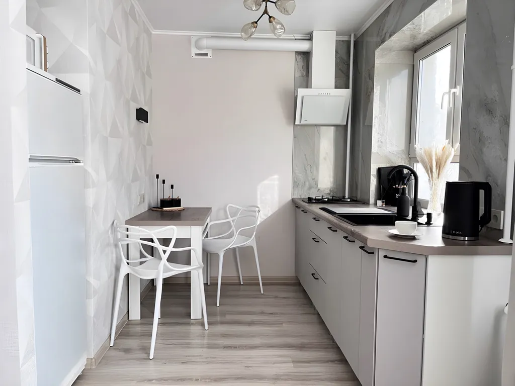 Современная студия в тихом районе, с отличным ремонтом