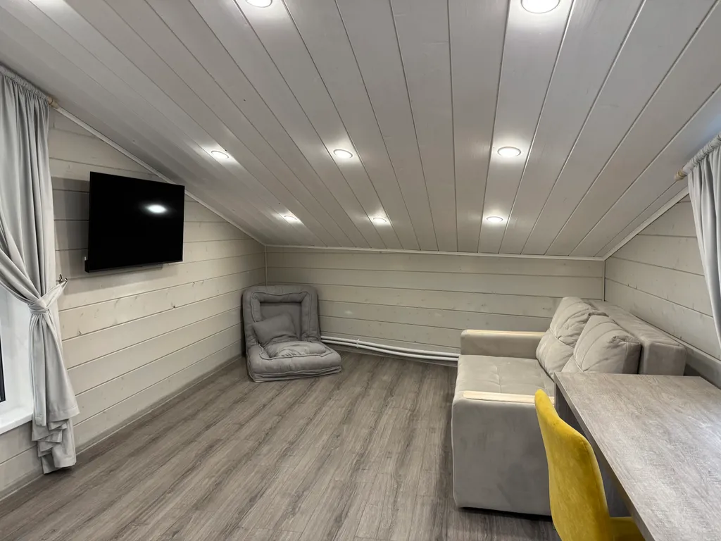 Новый коттедж с сауной и бассейном