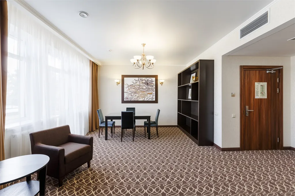 Люкс с балконом