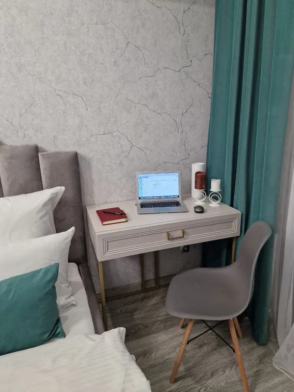 Кваритира на Весенней с очками виртуальной реальности