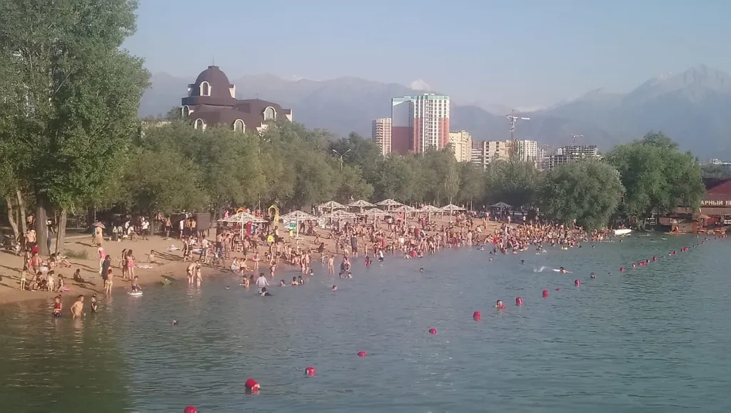 Квартира на озере Сайран