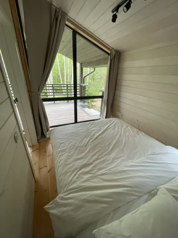 Уютный дом в лесу