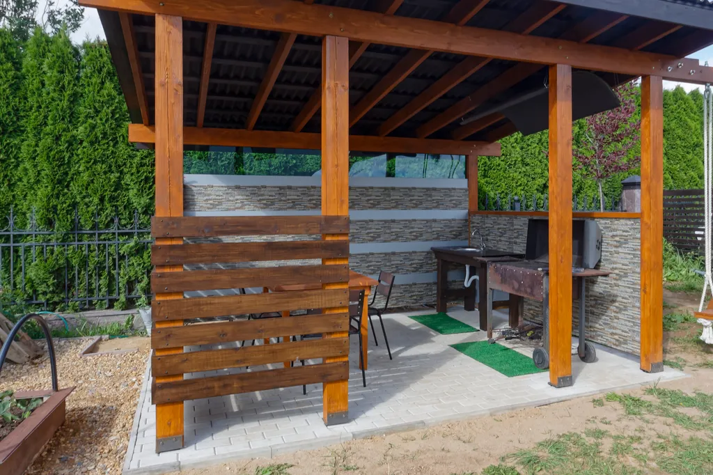 Студия в доме у озера