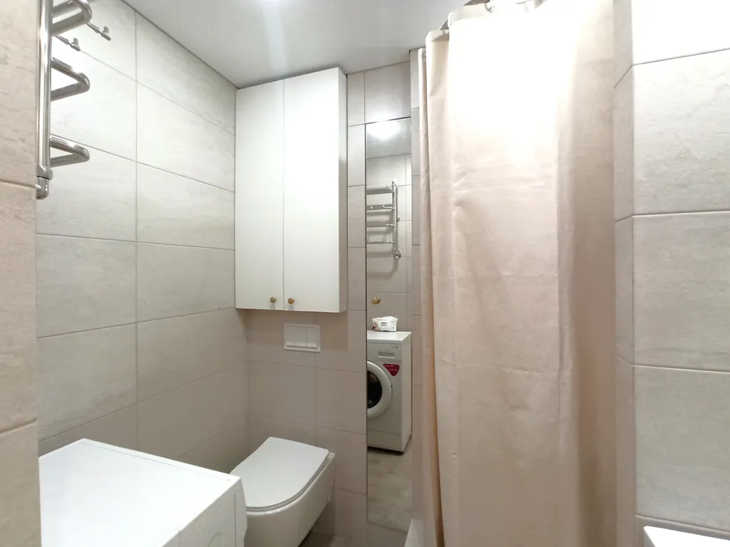 У аэропорта