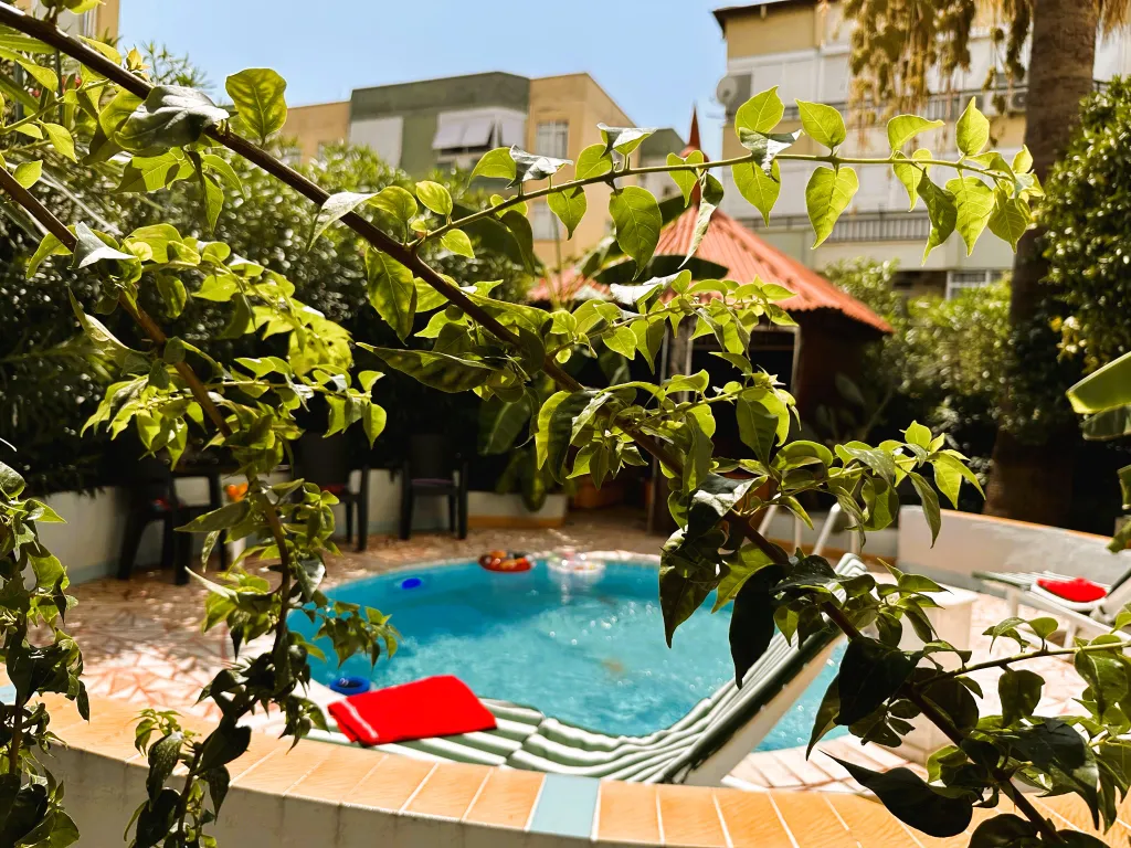 Аланья, квартира со своим бассейном и садом, до моря 7 минут