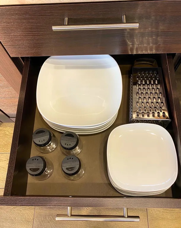 Дом Благодать у пруда с панорамными окнами