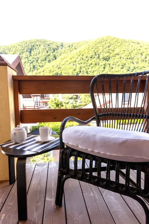 Дом целиком с личной парковкой в центре курорта