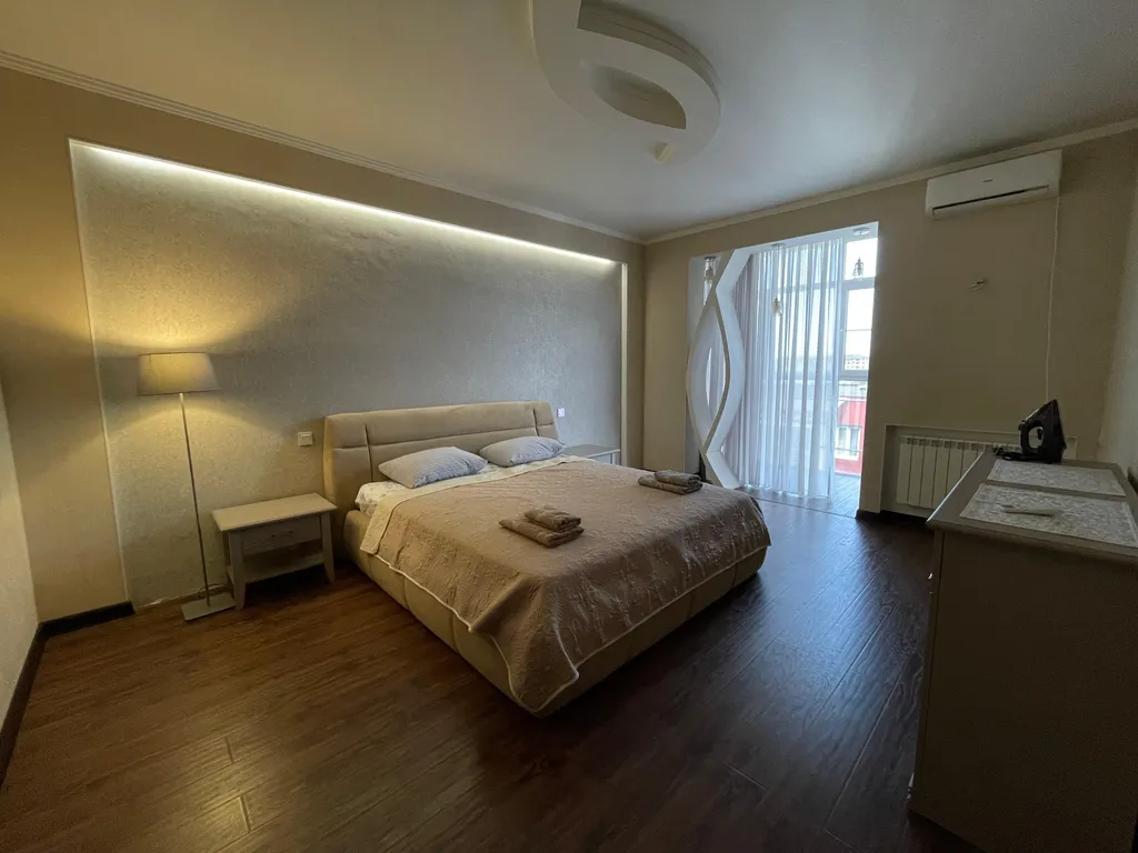 Квартира в центре, на набережной, с панорамными окнами — аренда посуточно в Владикавказ