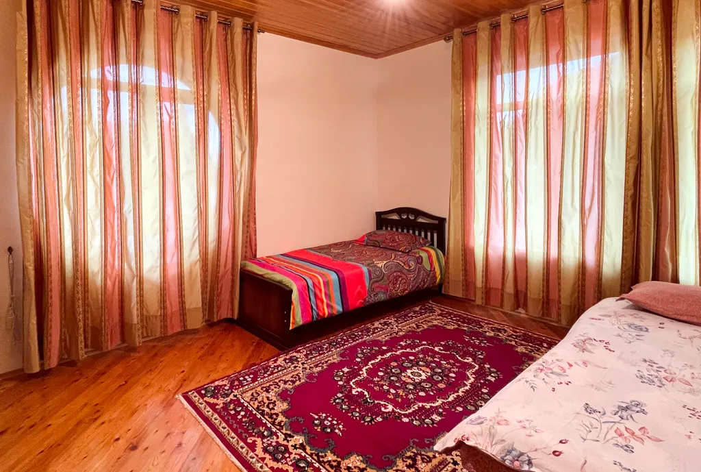 Уютный домик в высокогорном районе Горная Вершина