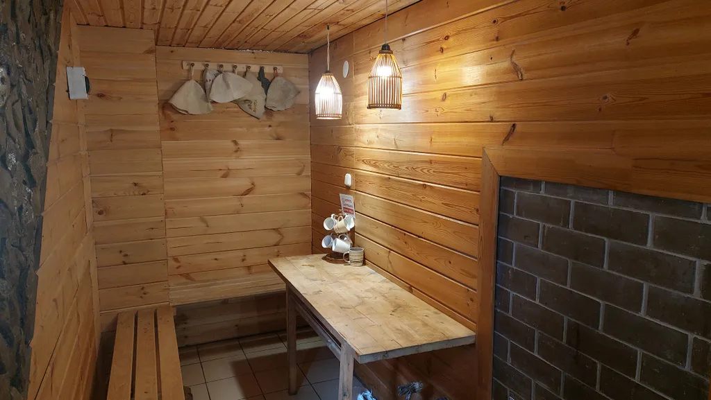 Дом на набережной в центре города