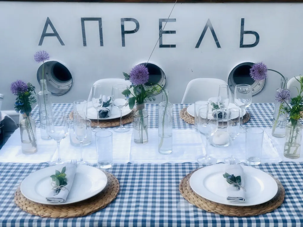 Теплоход для проживания