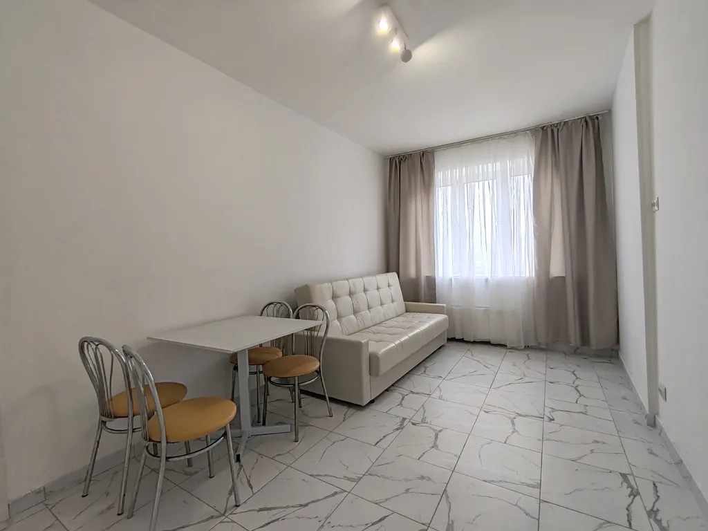 Znsrent Металлургов 106