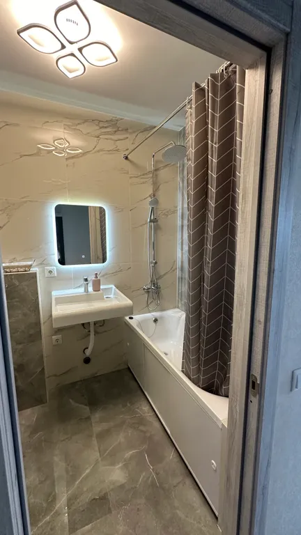 Квартира рядом с аэропортом и вокзалом