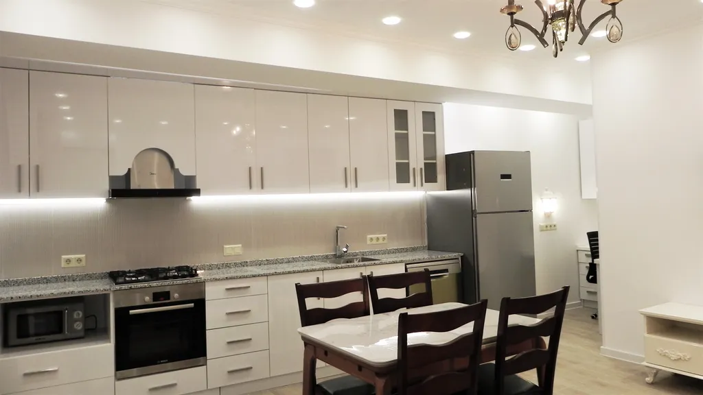 Уютная квартира в центре города у моря