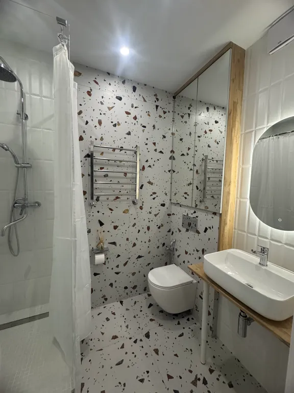 Дизайнерская квартира в 2 минутах от Avia Mall