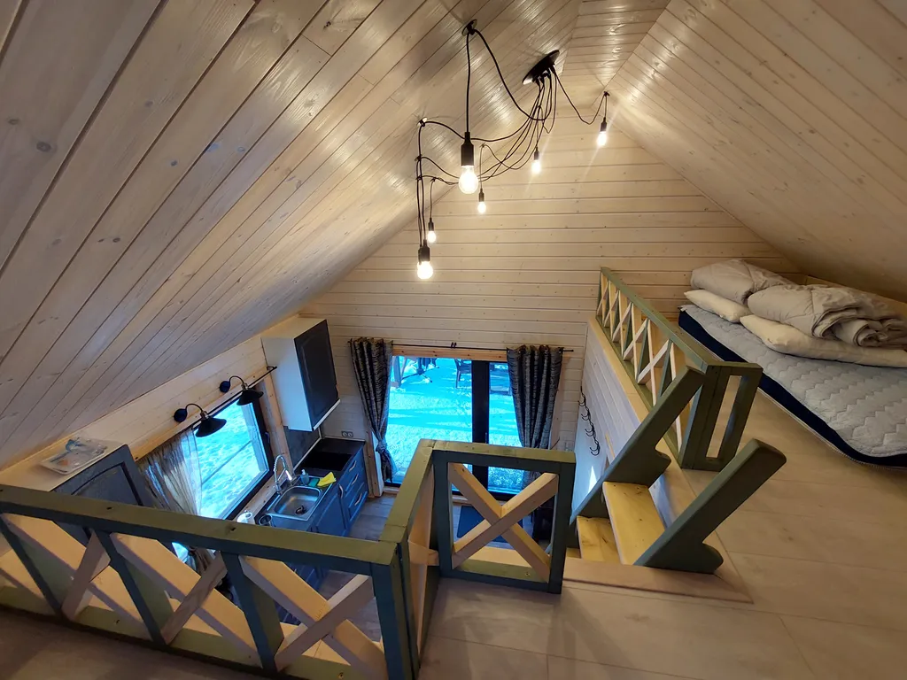 Уютный дом с прекрасным видом на лес и озеро