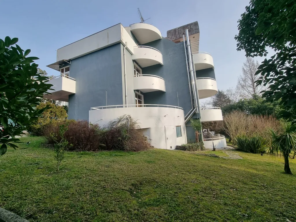 Коттедж Вилла с открытым бассейном и видом на море — аренда посуточно в Сочи