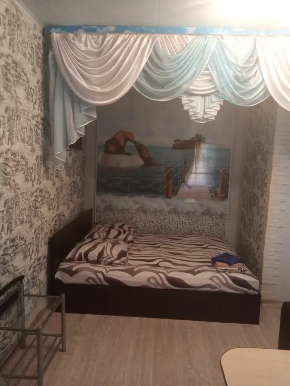 Уютная, чистая квартира в центре города — аренда посуточно в Краснотурьинск