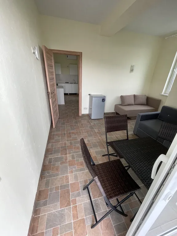 Коттедж Сдвоенные апартаменты с просторной солнечной террасой — Нижнее Учдере