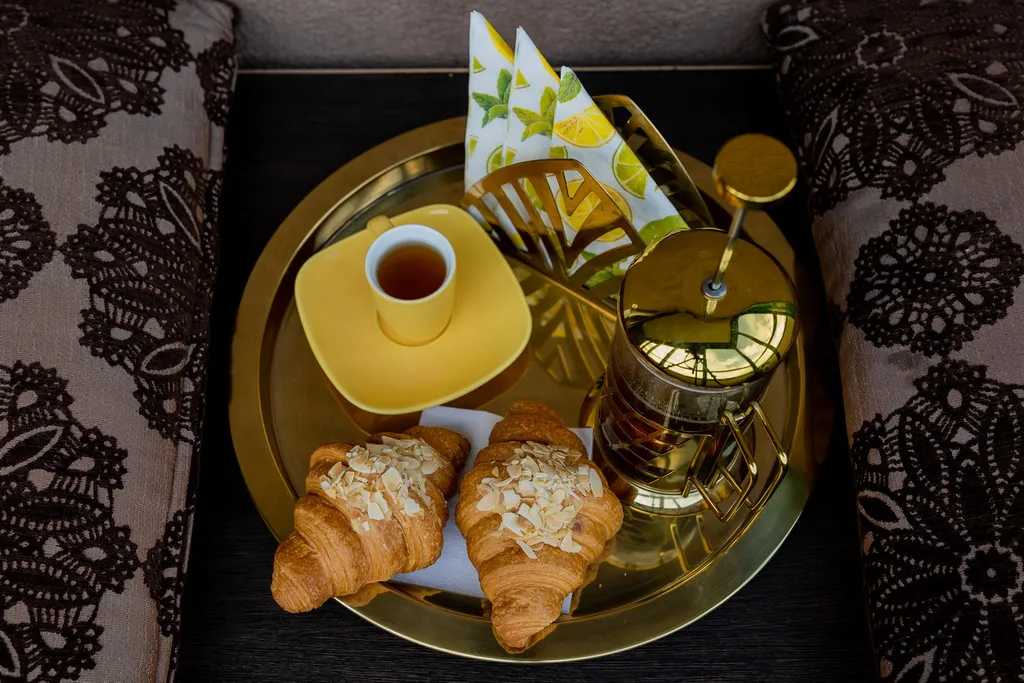 Уютная, солнечная студия