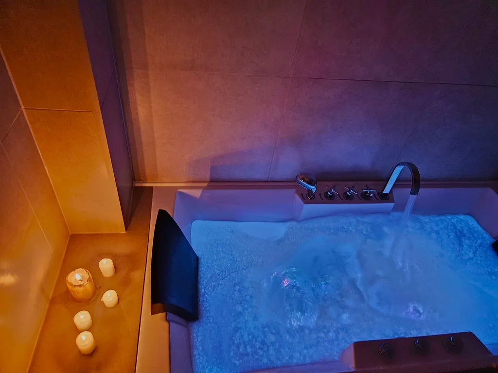 Апартаменты с джакузи и видом на закат