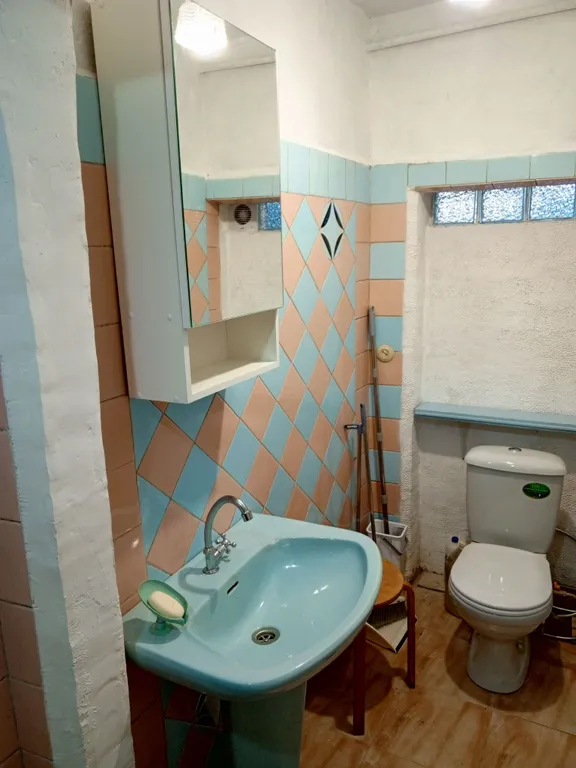 Квартира Отдельная комната с удобствами и двориком в центре — Сухум