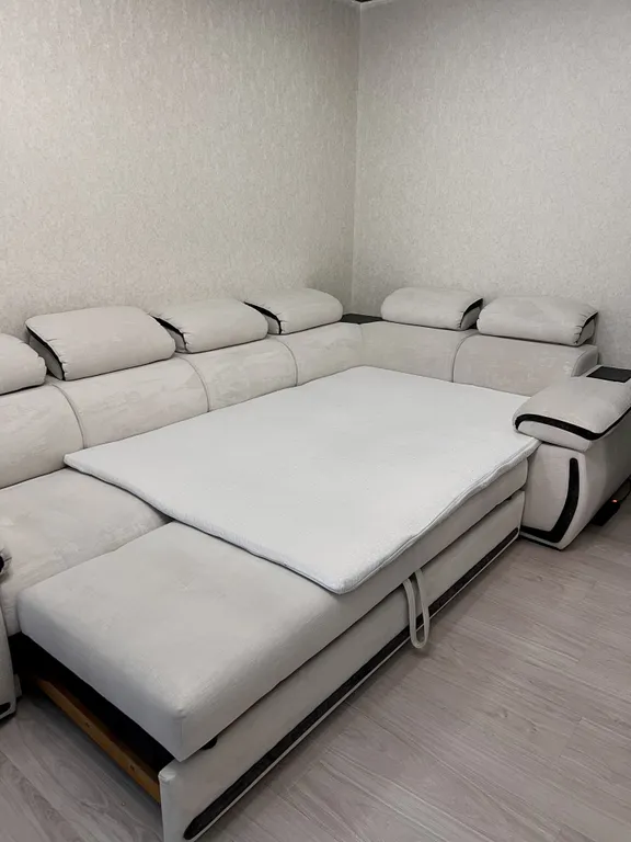 Двухкомнатная квартира в центре с 2 лоджиями