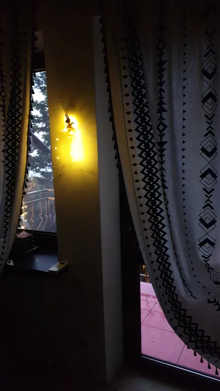 Дом-замок на море