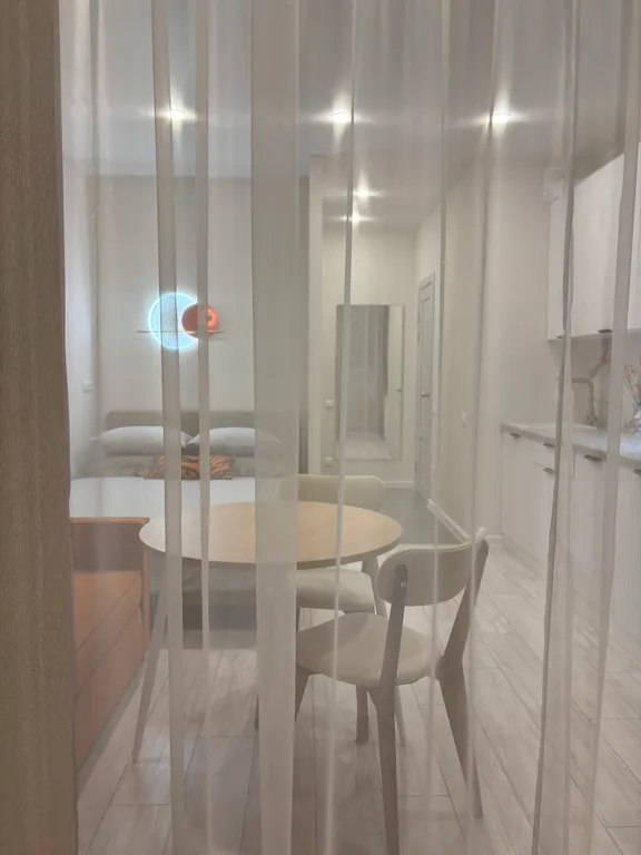 Студия с дизайнерским ремонтом