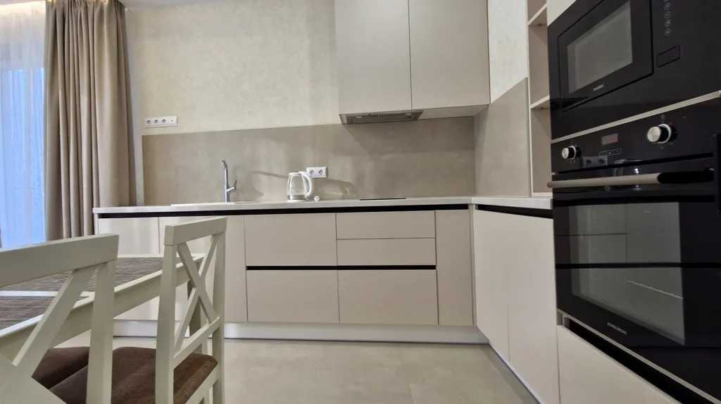 Современные апартаменты с видом на море