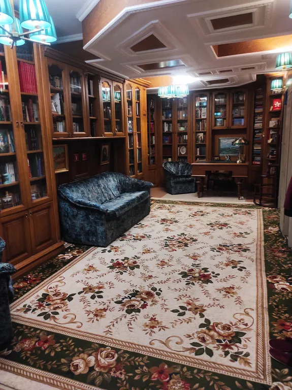 Большой пентхаус с бассейном