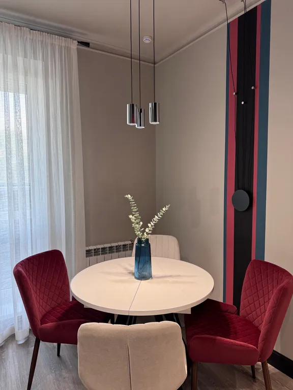 Стильные дизайнерские апартаменты на берегу реки Волга