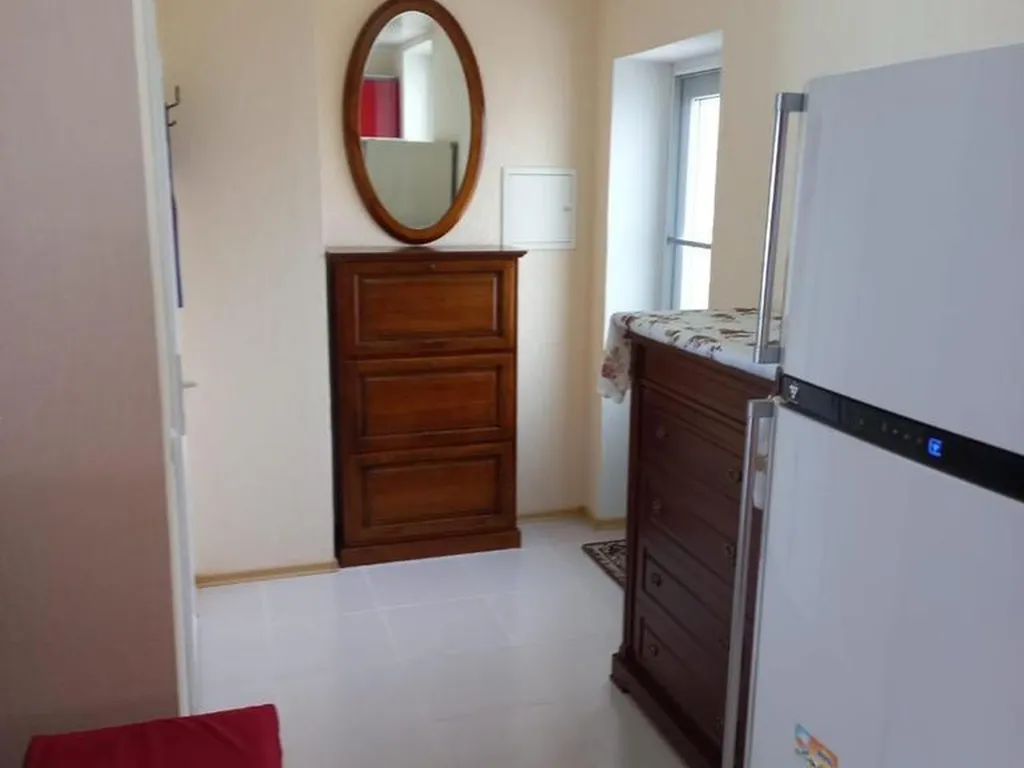 Эллинг нa беpeгу моpя