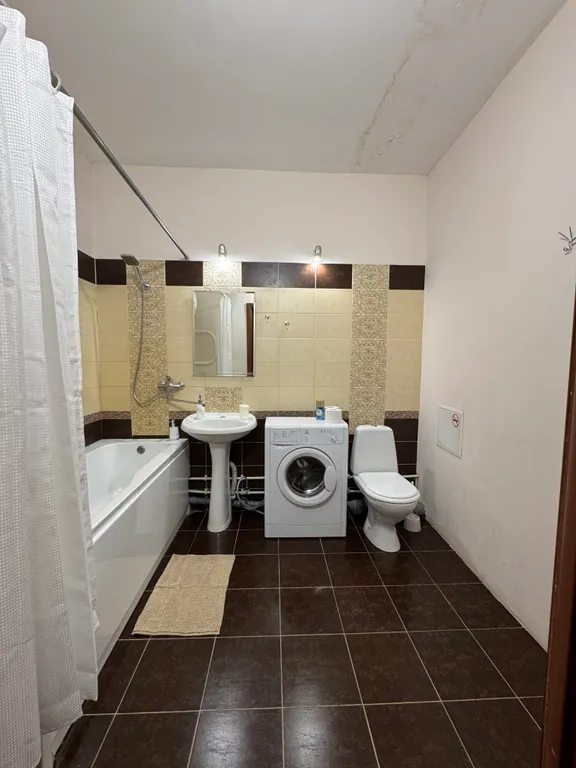 Уютная квартира у ТРЦ Планета и СК имени Сухарева