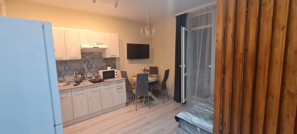 Уютная квартира-студия в новом ЖК недалеко от центра города