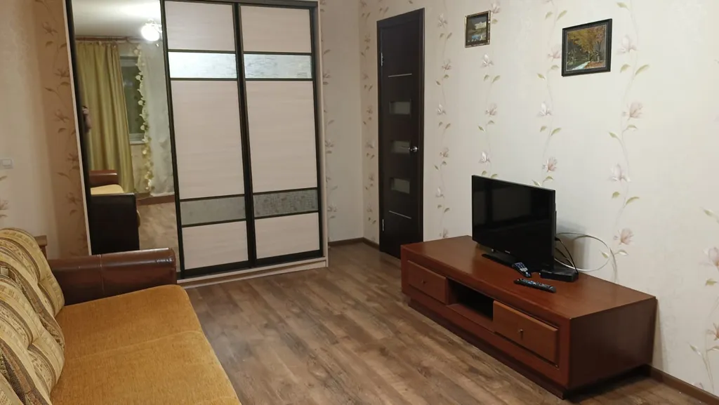 Двухкомнатная квартира рядом со складом