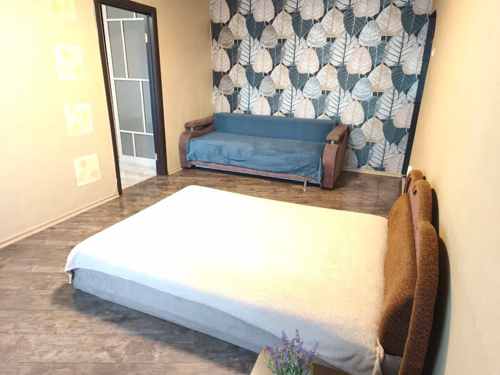 Двухкомнатная квартира в районе предмостной площади