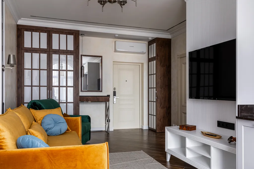 Дизайнерская новая квартира с шикарным видом на Дендропарк